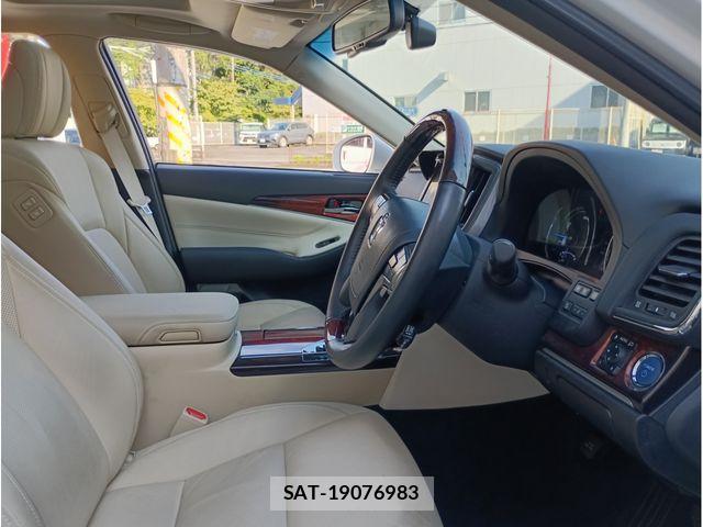 Toyota CROWN MAJESTA 2013-09 8035001-6