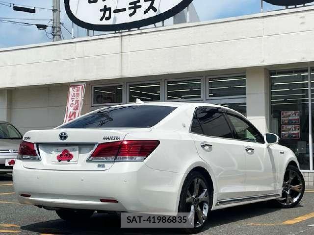 Toyota CROWN MAJESTA 2014-03 8035000-2