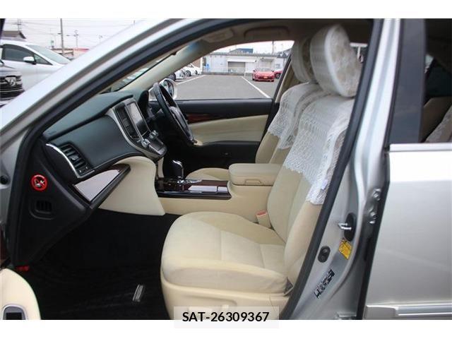 Toyota CROWN MAJESTA 2014-04 8073360-24
