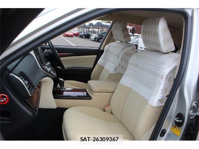 Toyota CROWN MAJESTA 2014-04 8073360-25