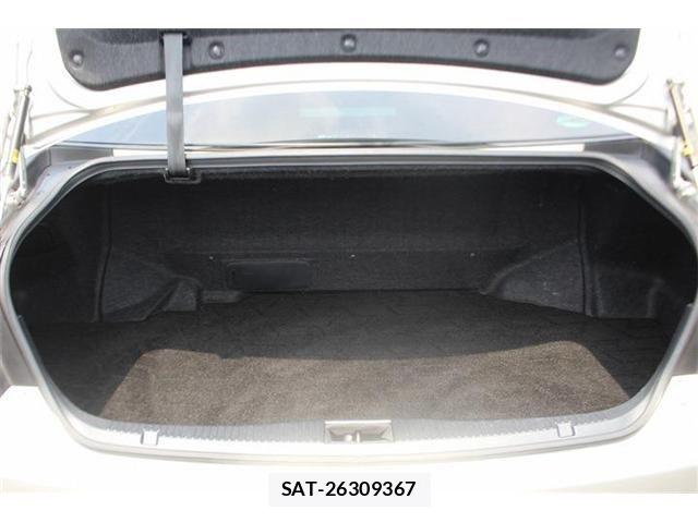 Toyota CROWN MAJESTA 2014-04 8073360-29