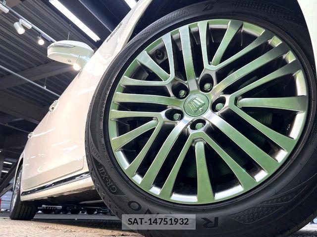 Toyota CROWN MAJESTA 2016-06 8098637-12