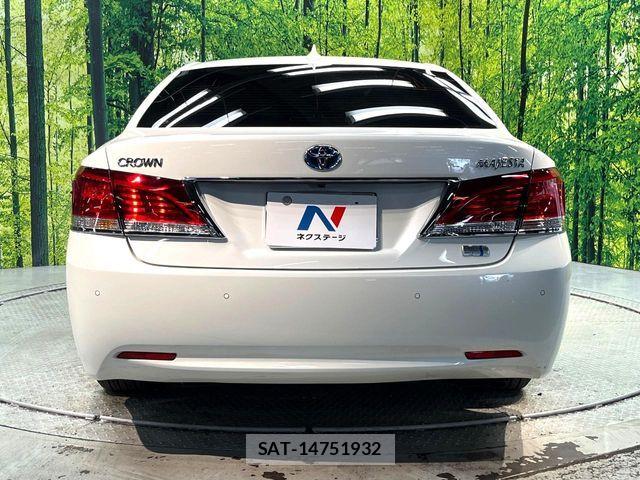 Toyota CROWN MAJESTA 2016-06 8098637-14