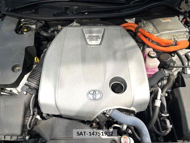 Toyota CROWN MAJESTA 2016-06 8098637-17
