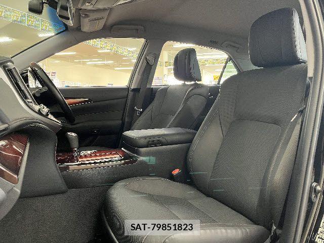 Toyota CROWN MAJESTA 2015-07 8098635-18
