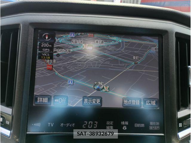 Toyota CROWN MAJESTA 2013-12 8098639-12