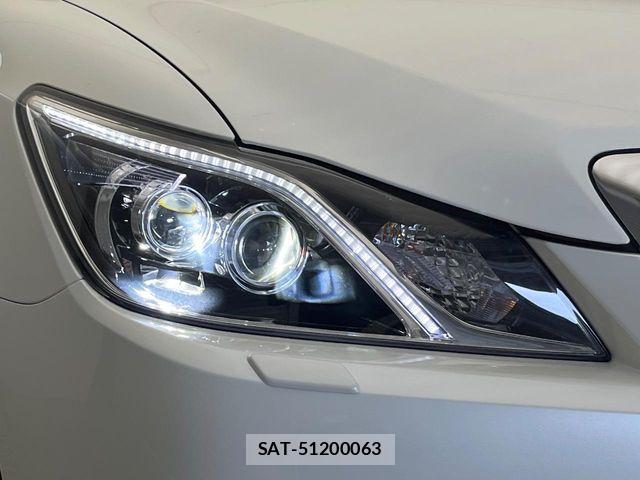 Toyota CROWN MAJESTA 2014-12 8129490-11