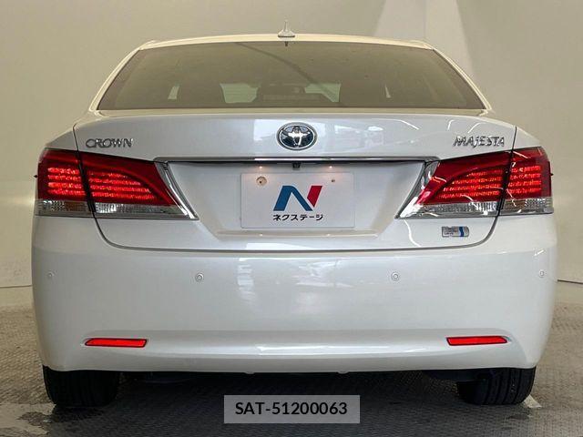 Toyota CROWN MAJESTA 2014-12 8129490-17