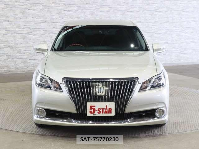 Toyota CROWN MAJESTA 2015-07 8145620-10
