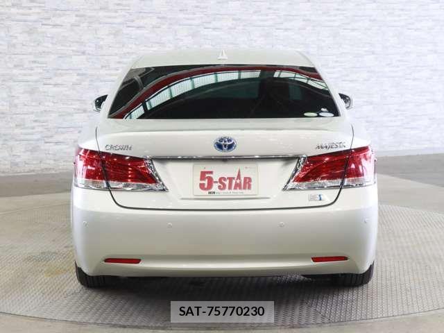 Toyota CROWN MAJESTA 2015-07 8145620-13