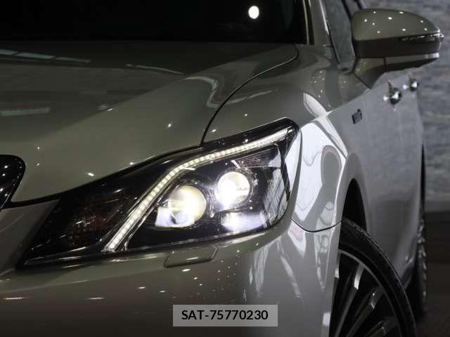 Toyota CROWN MAJESTA 2015-07 8145620-14