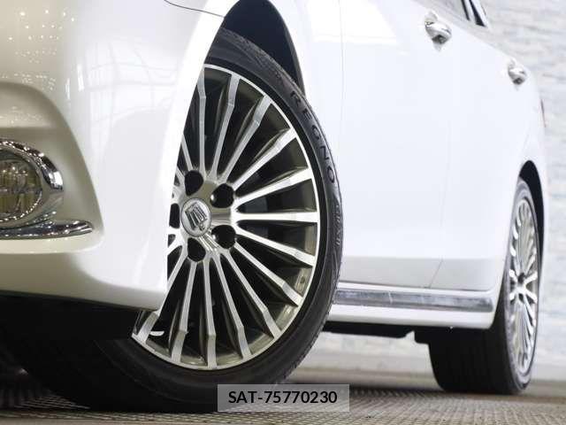 Toyota CROWN MAJESTA 2015-07 8145620-19
