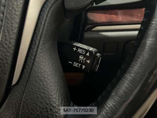 Toyota CROWN MAJESTA 2015-07 8145620-6