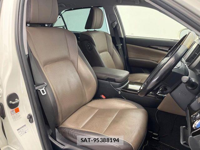 Toyota CROWN MAJESTA 2016-01 8207003-12