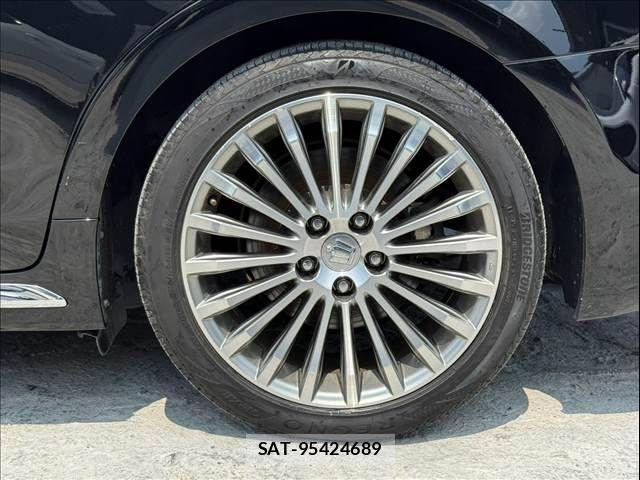 Toyota CROWN MAJESTA 2014-03 8207006-16