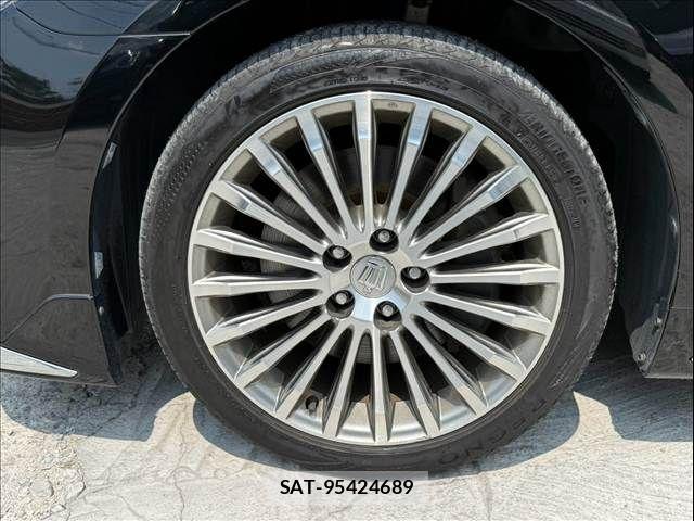 Toyota CROWN MAJESTA 2014-03 8207006-18