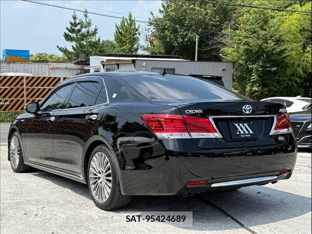 Toyota CROWN MAJESTA 2014-03 8207006-8