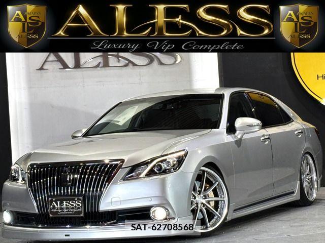 Toyota CROWN MAJESTA 2014-11 8244901-0