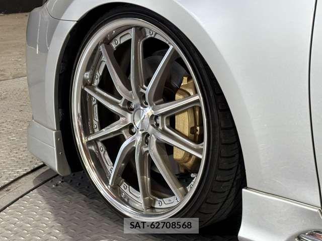 Toyota CROWN MAJESTA 2014-11 8244901-5