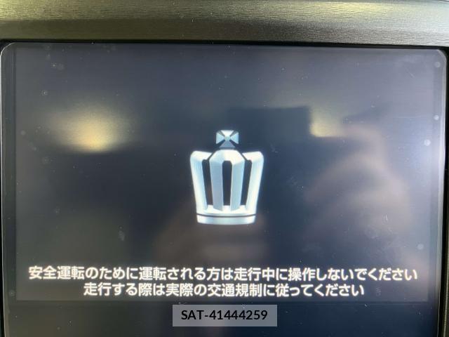 Toyota CROWN MAJESTA 2016-03 8335331-7