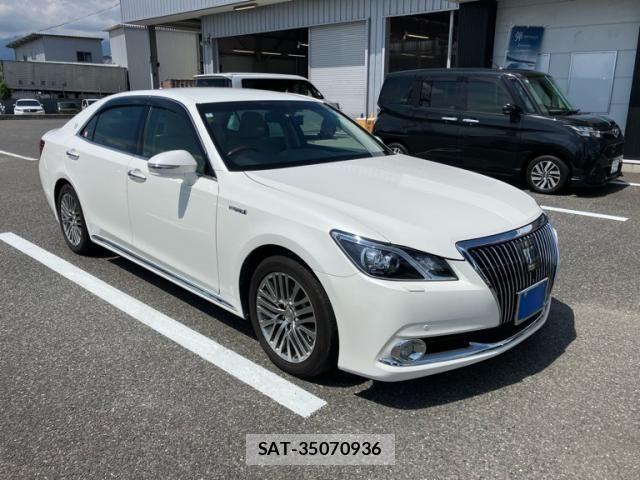 Toyota CROWN MAJESTA 2014-05 8626265-0