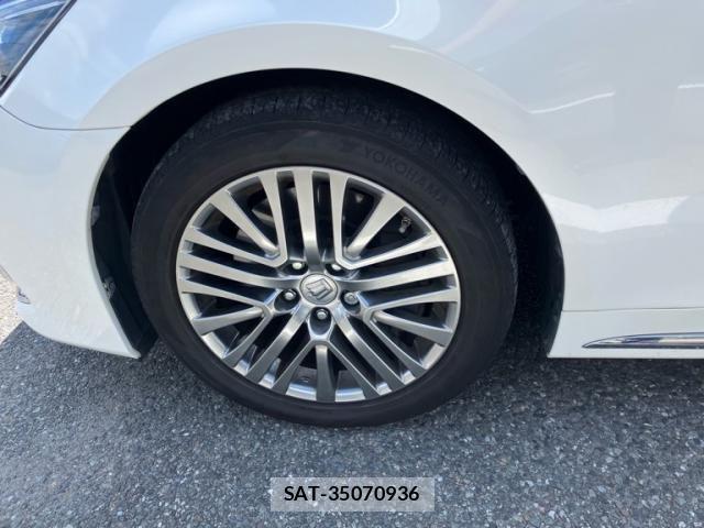 Toyota CROWN MAJESTA 2014-05 8626265-5