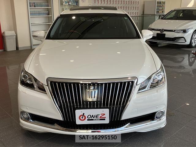 Toyota CROWN MAJESTA 2015-06 8658537-12