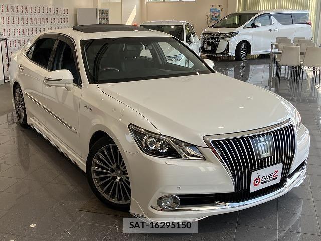 Toyota CROWN MAJESTA 2015-06 8658537-16