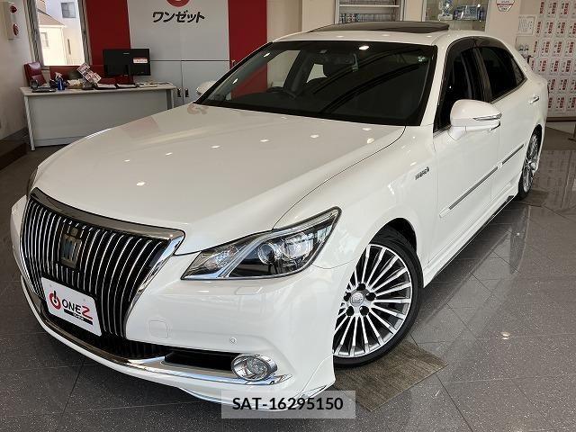 Toyota CROWN MAJESTA 2015-06 8658537-17