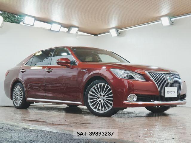 Toyota CROWN MAJESTA 2015-04 8658540-0