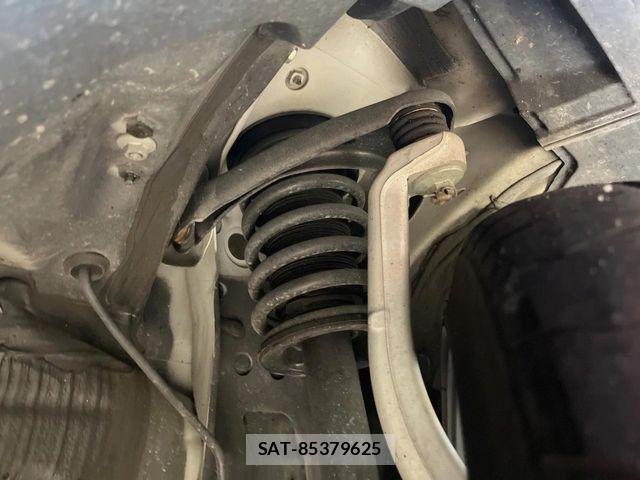 Toyota CROWN MAJESTA 2017-03 8741324-19