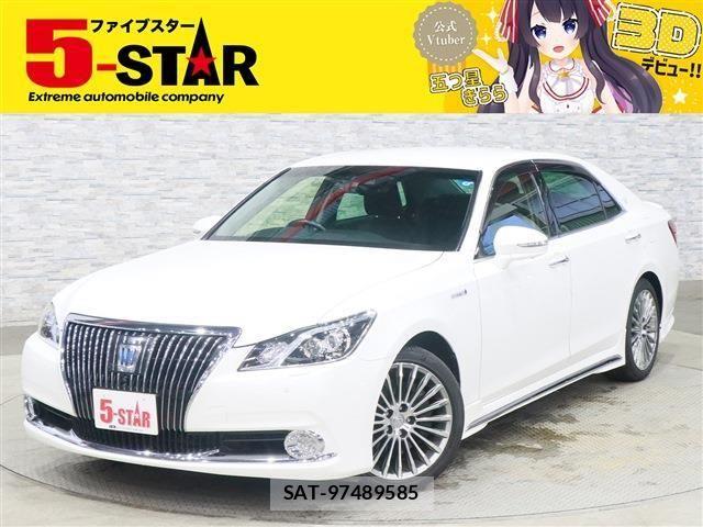 Toyota CROWN MAJESTA 2017-01 8779841-0
