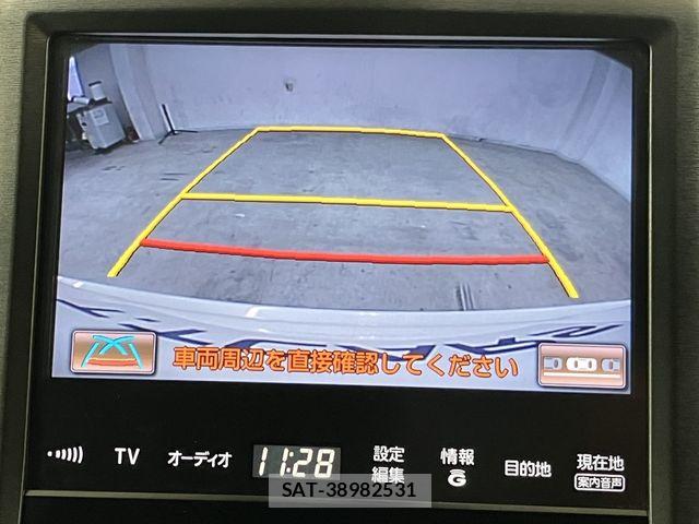 Toyota CROWN MAJESTA 2013-10 8795592-19