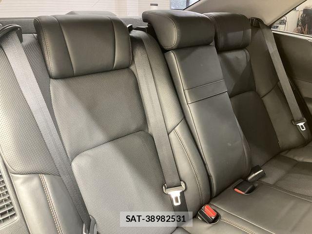 Toyota CROWN MAJESTA 2013-10 8795592-22