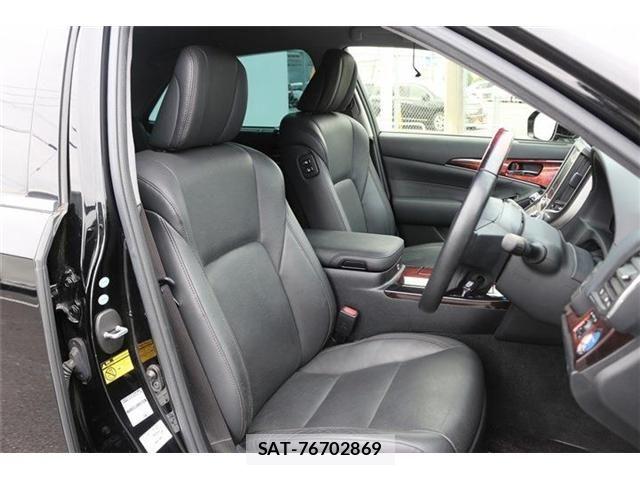 Toyota CROWN MAJESTA 2014-04 8795593-14