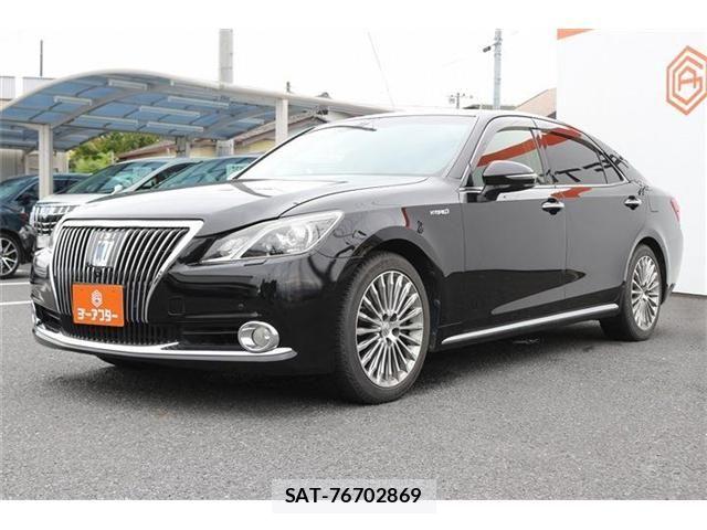 Toyota CROWN MAJESTA 2014-04 8795593-23