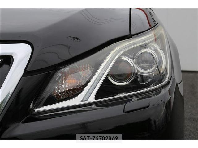Toyota CROWN MAJESTA 2014-04 8795593-24