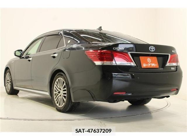 Toyota CROWN MAJESTA 2014-02 8795595-9