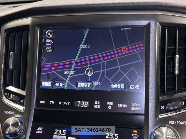 Toyota CROWN MAJESTA 2013-12 8795594-10