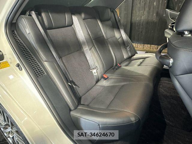 Toyota CROWN MAJESTA 2013-12 8795594-6