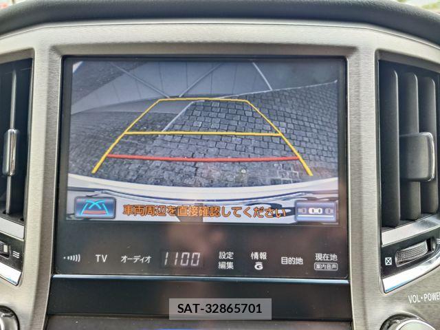 Toyota CROWN MAJESTA 2014-11 8848557-15