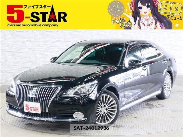 Toyota CROWN MAJESTA 2013-11 8879218-0