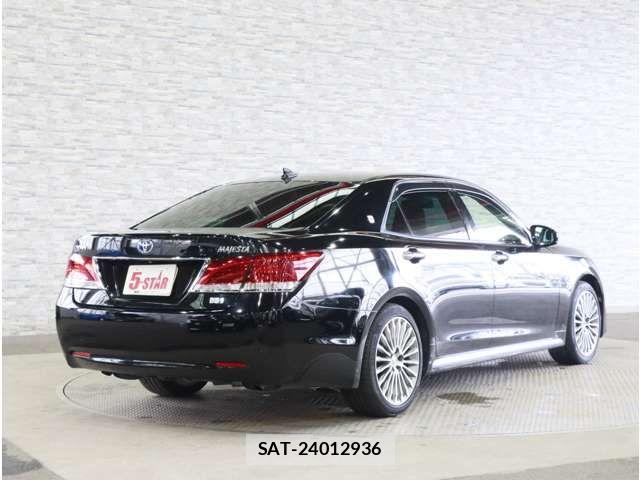 Toyota CROWN MAJESTA 2013-11 8879218-9