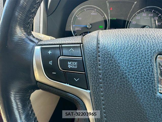 Toyota CROWN MAJESTA 2015-03 1136956-17