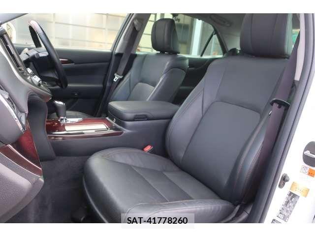 Toyota CROWN MAJESTA 2016-02 3356344-4