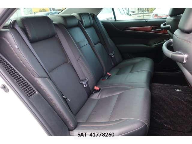 Toyota CROWN MAJESTA 2016-02 3356344-5