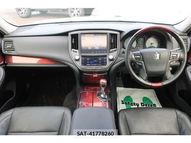 Toyota CROWN MAJESTA 2016-02 3356344-7