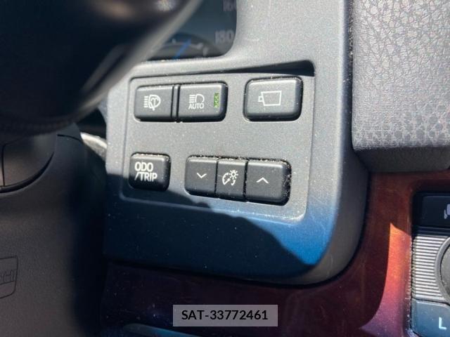 Toyota CROWN MAJESTA 2017-07 7508412-16