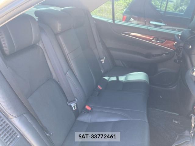 Toyota CROWN MAJESTA 2017-07 7508412-19