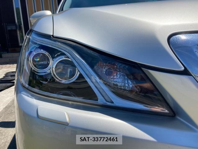 Toyota CROWN MAJESTA 2017-07 7508412-5
